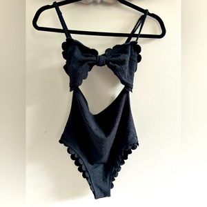 Cupshe Cut Out One Piece